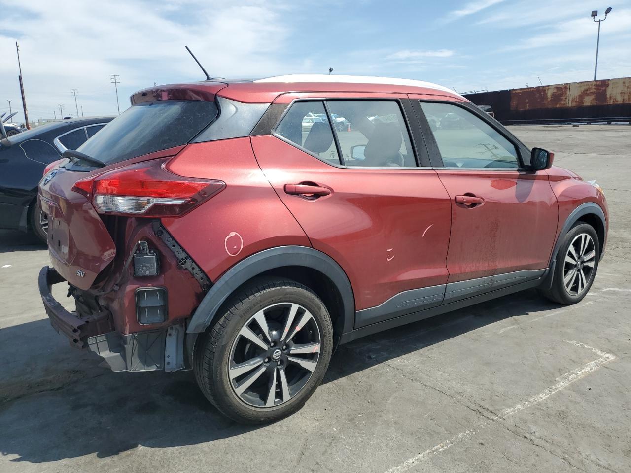 Photo 2 VIN: 3N1CP5CU2KL491832 - NISSAN KICKS 