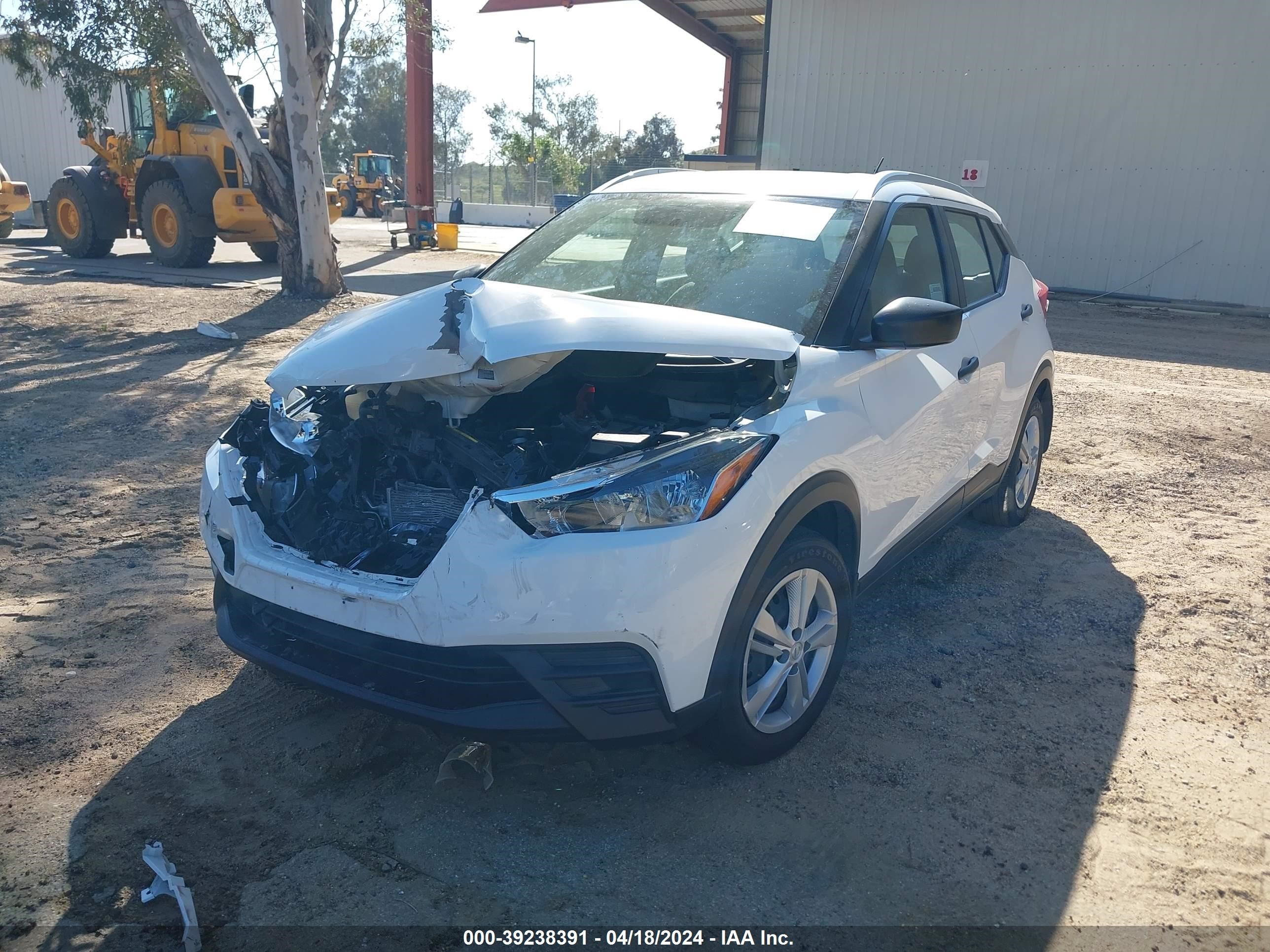 Photo 1 VIN: 3N1CP5CU2KL498117 - NISSAN KICKS 