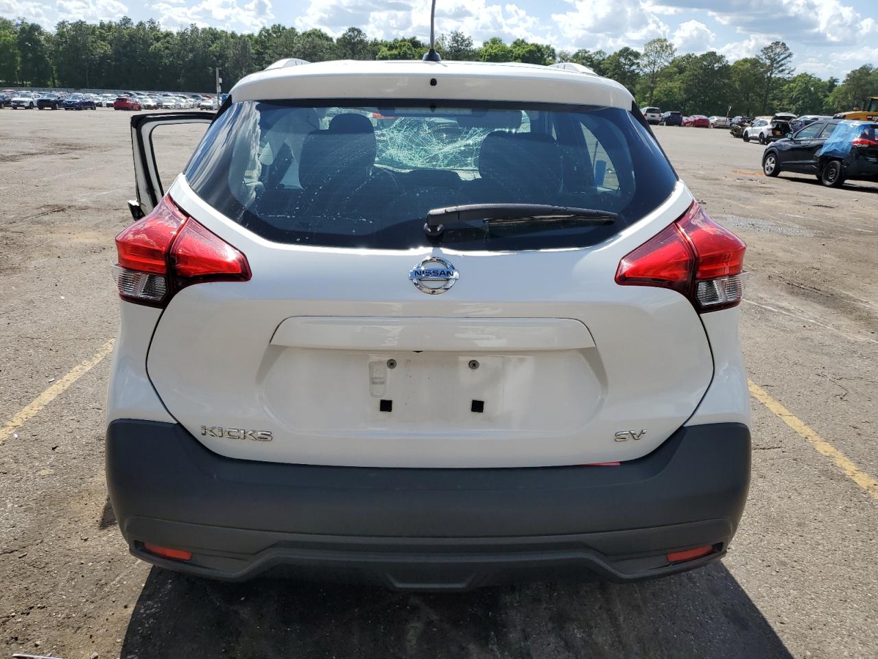 Photo 5 VIN: 3N1CP5CU2KL554525 - NISSAN KICKS 