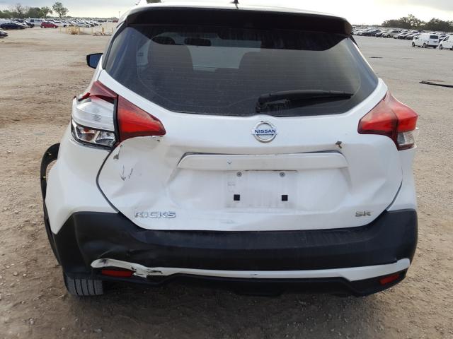 Photo 8 VIN: 3N1CP5CU3JL502240 - NISSAN KICKS S 