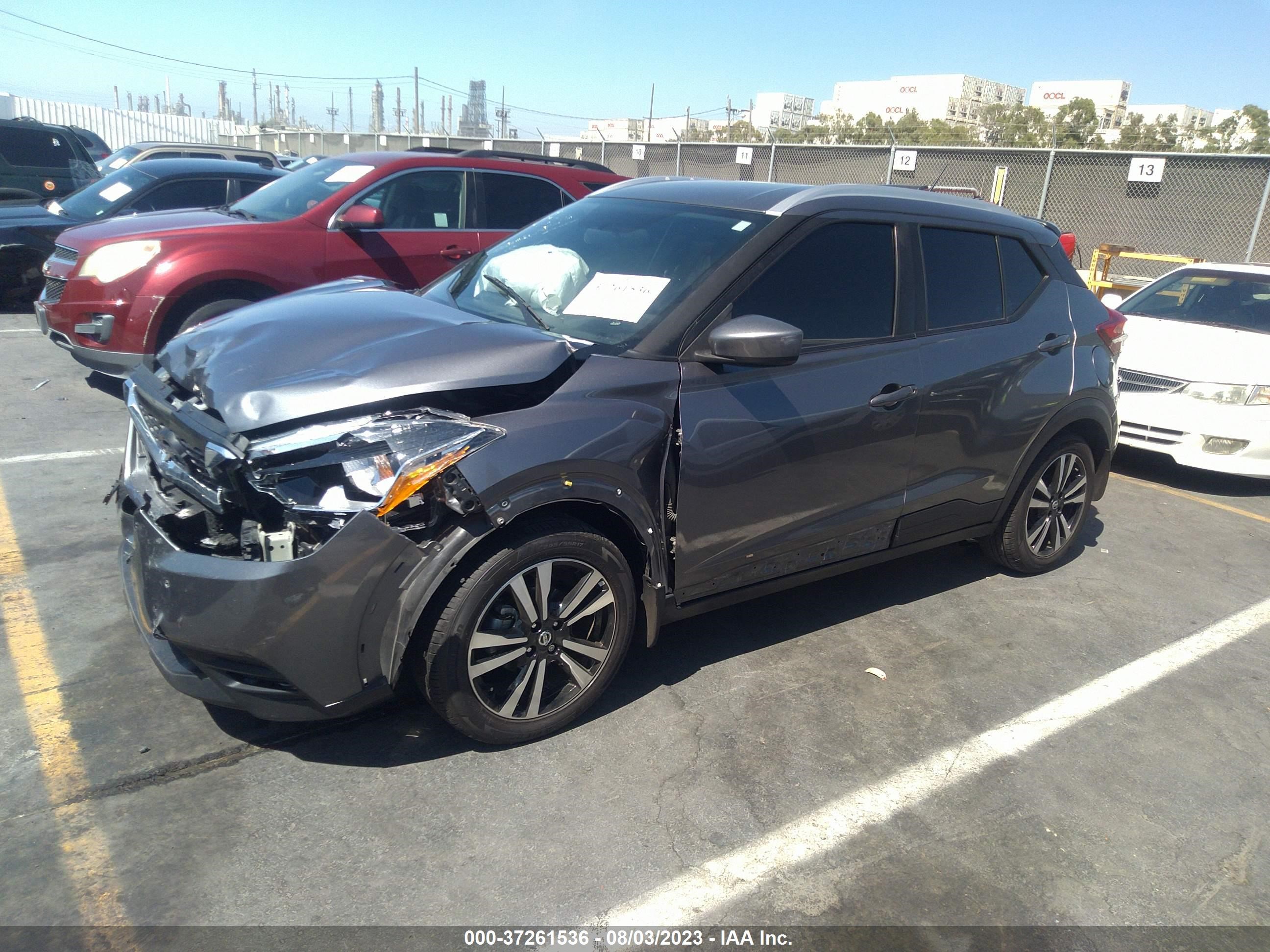 Photo 1 VIN: 3N1CP5CU3JL523623 - NISSAN KICKS 