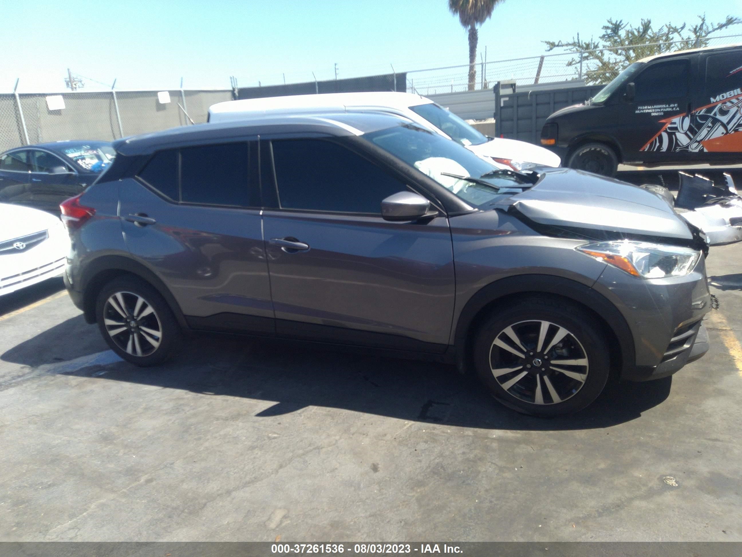 Photo 12 VIN: 3N1CP5CU3JL523623 - NISSAN KICKS 