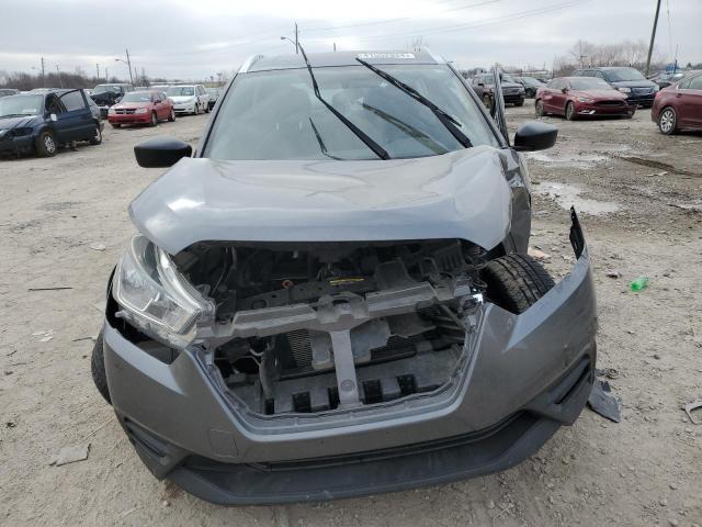 Photo 4 VIN: 3N1CP5CU3JL526425 - NISSAN KICKS 