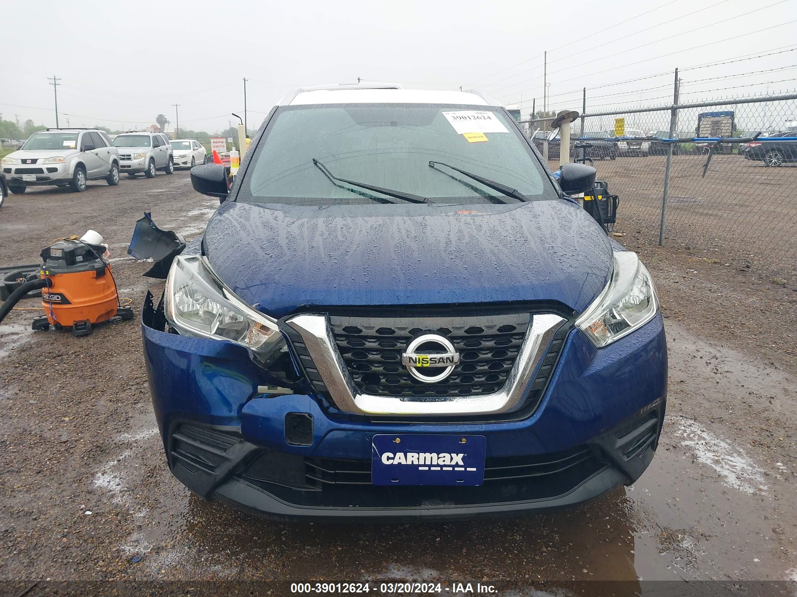 Photo 10 VIN: 3N1CP5CU3JL529499 - NISSAN KICKS 