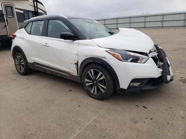 Photo 3 VIN: 3N1CP5CU3JL536386 - NISSAN KICKS 