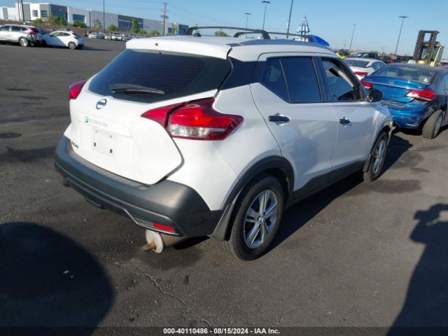 Photo 3 VIN: 3N1CP5CU3KL504782 - NISSAN KICKS 