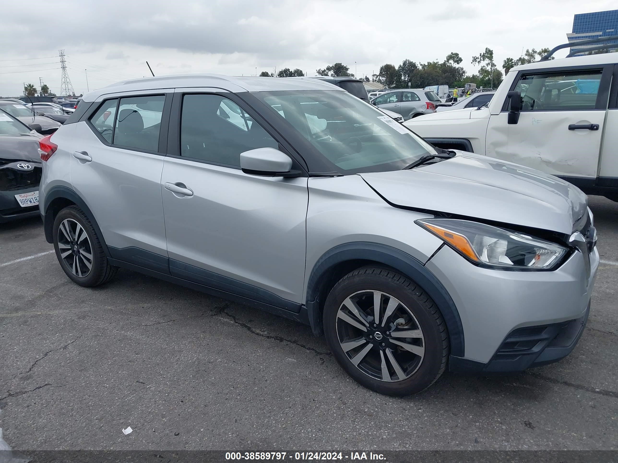 Photo 12 VIN: 3N1CP5CU3KL509769 - NISSAN KICKS 