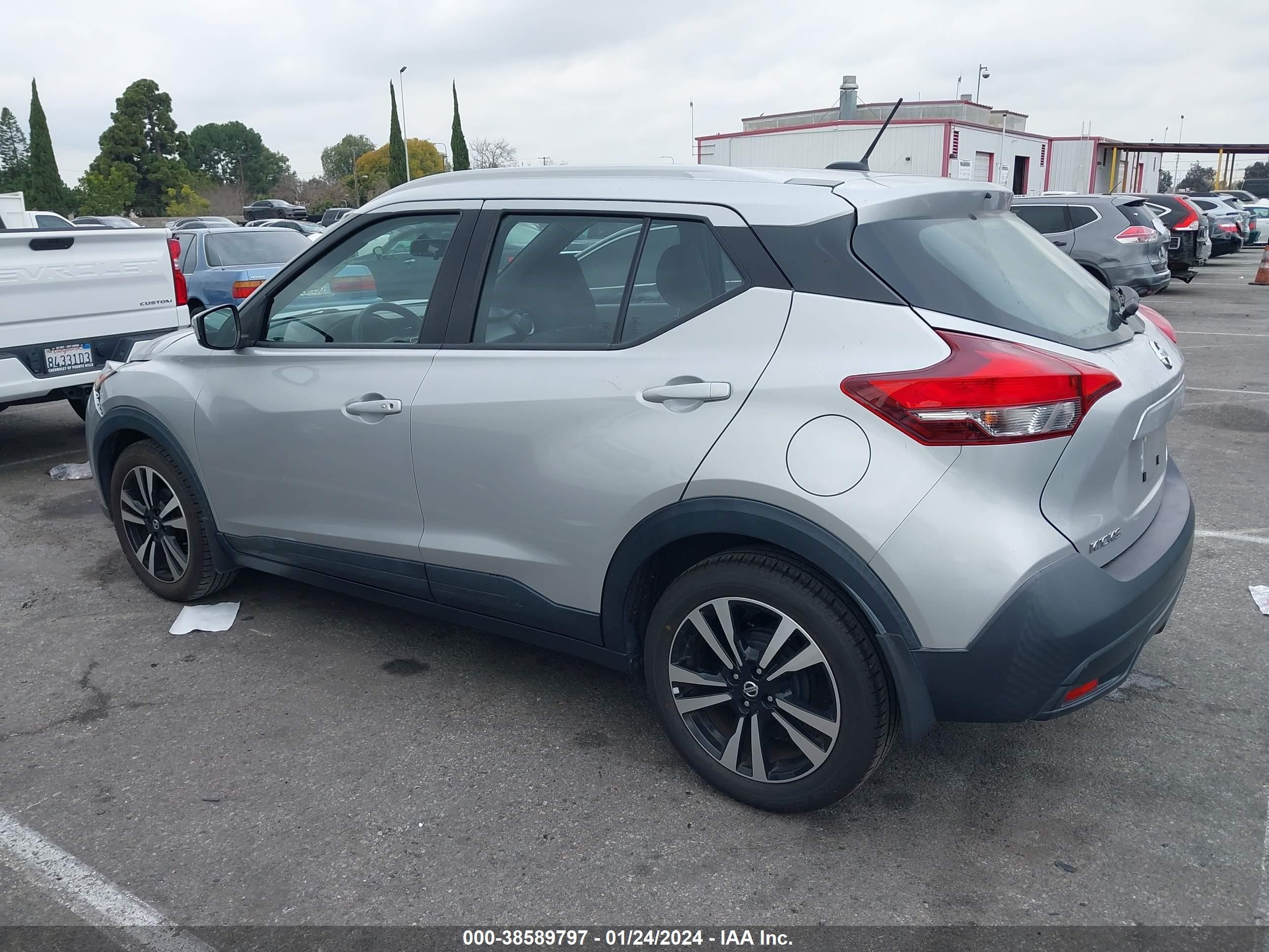 Photo 13 VIN: 3N1CP5CU3KL509769 - NISSAN KICKS 