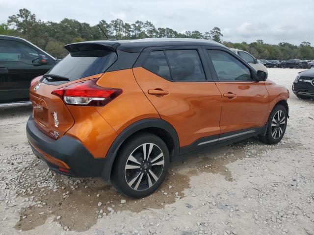 Photo 2 VIN: 3N1CP5CU3KL527317 - NISSAN KICKS 