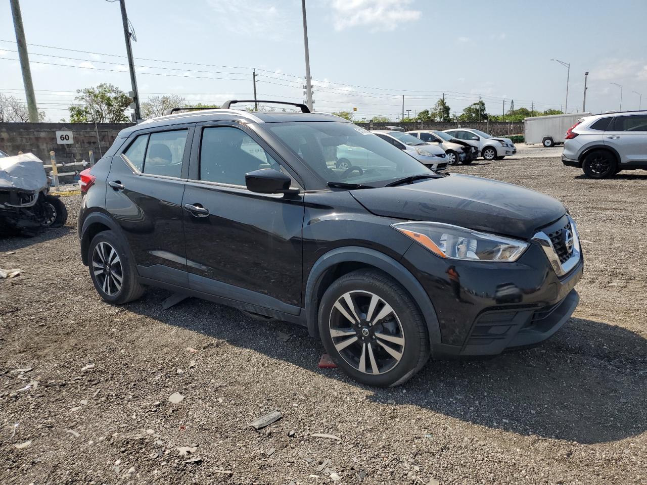 Photo 3 VIN: 3N1CP5CU3KL559331 - NISSAN KICKS 