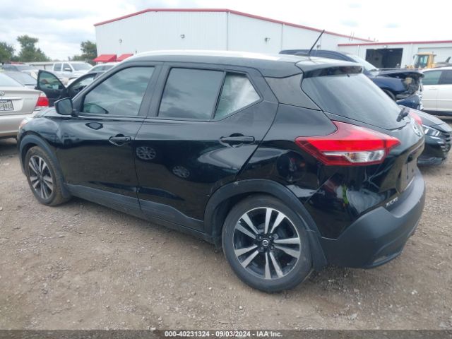 Photo 2 VIN: 3N1CP5CU4JL523338 - NISSAN KICKS 