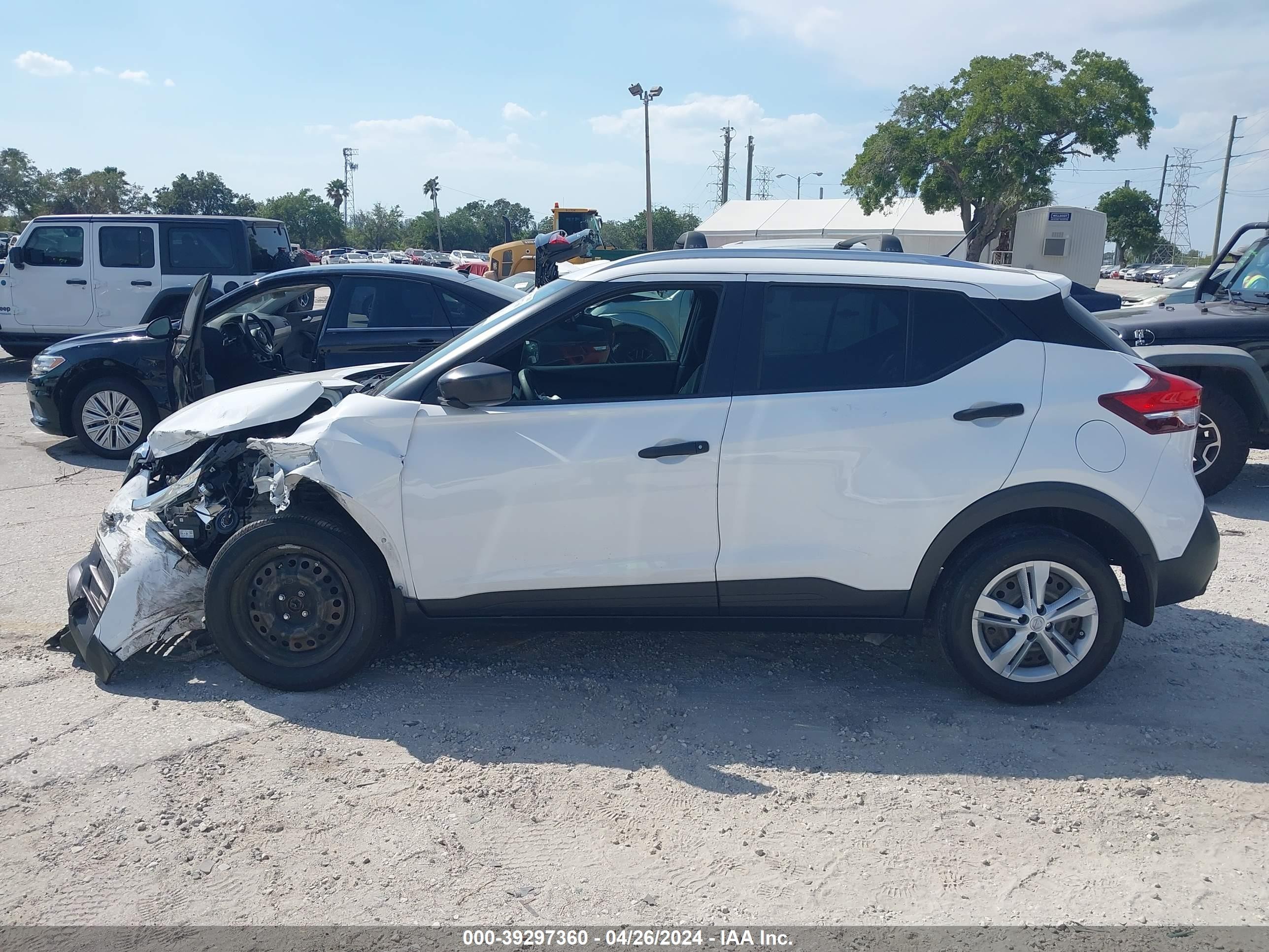 Photo 13 VIN: 3N1CP5CU4KL505973 - NISSAN KICKS 