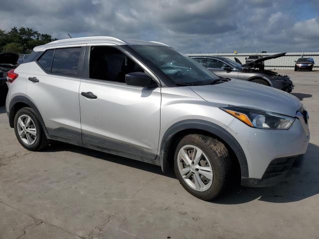 Photo 3 VIN: 3N1CP5CU4KL533403 - NISSAN KICKS S 