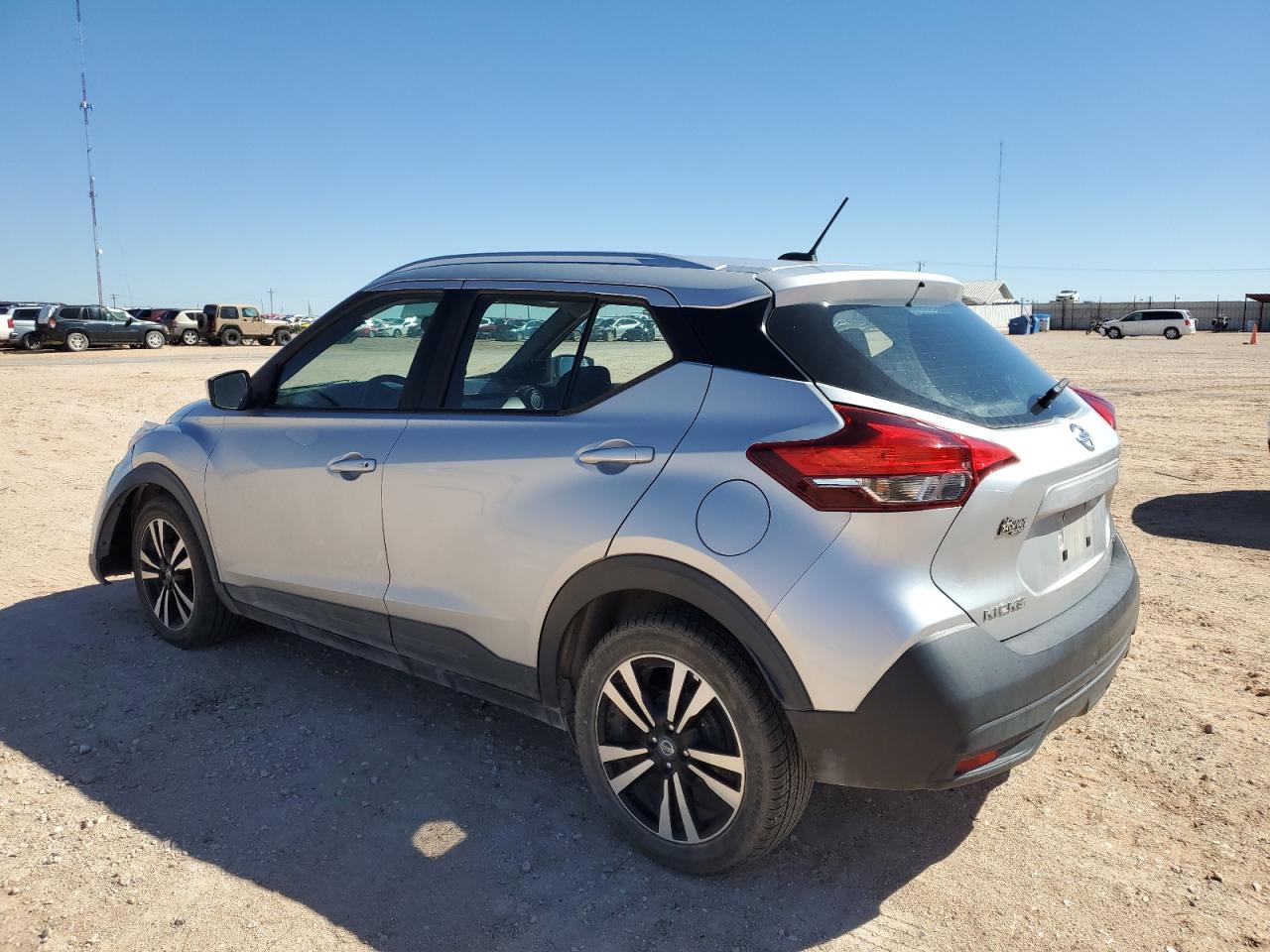 Photo 1 VIN: 3N1CP5CU4KL541713 - NISSAN KICKS 