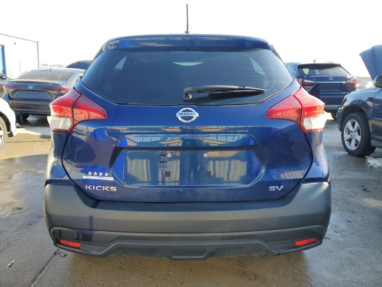 Photo 5 VIN: 3N1CP5CU5JL505771 - NISSAN KICKS 