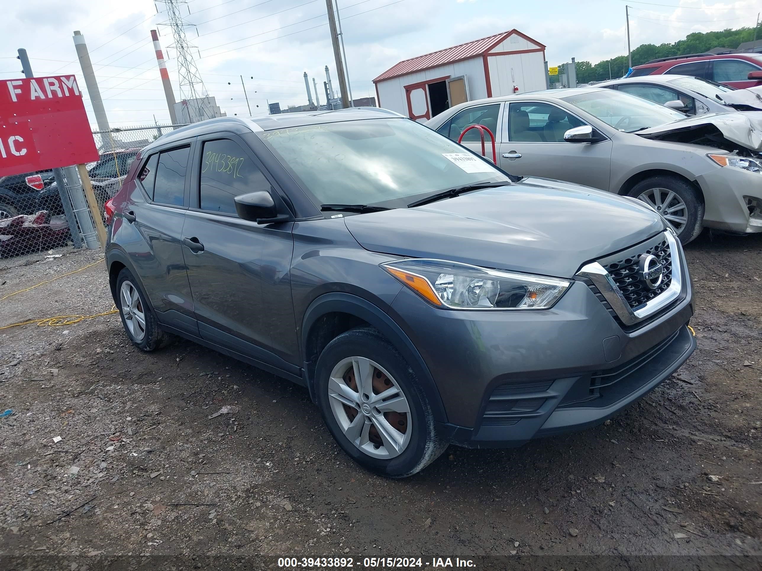 Photo 0 VIN: 3N1CP5CU5JL513210 - NISSAN KICKS 