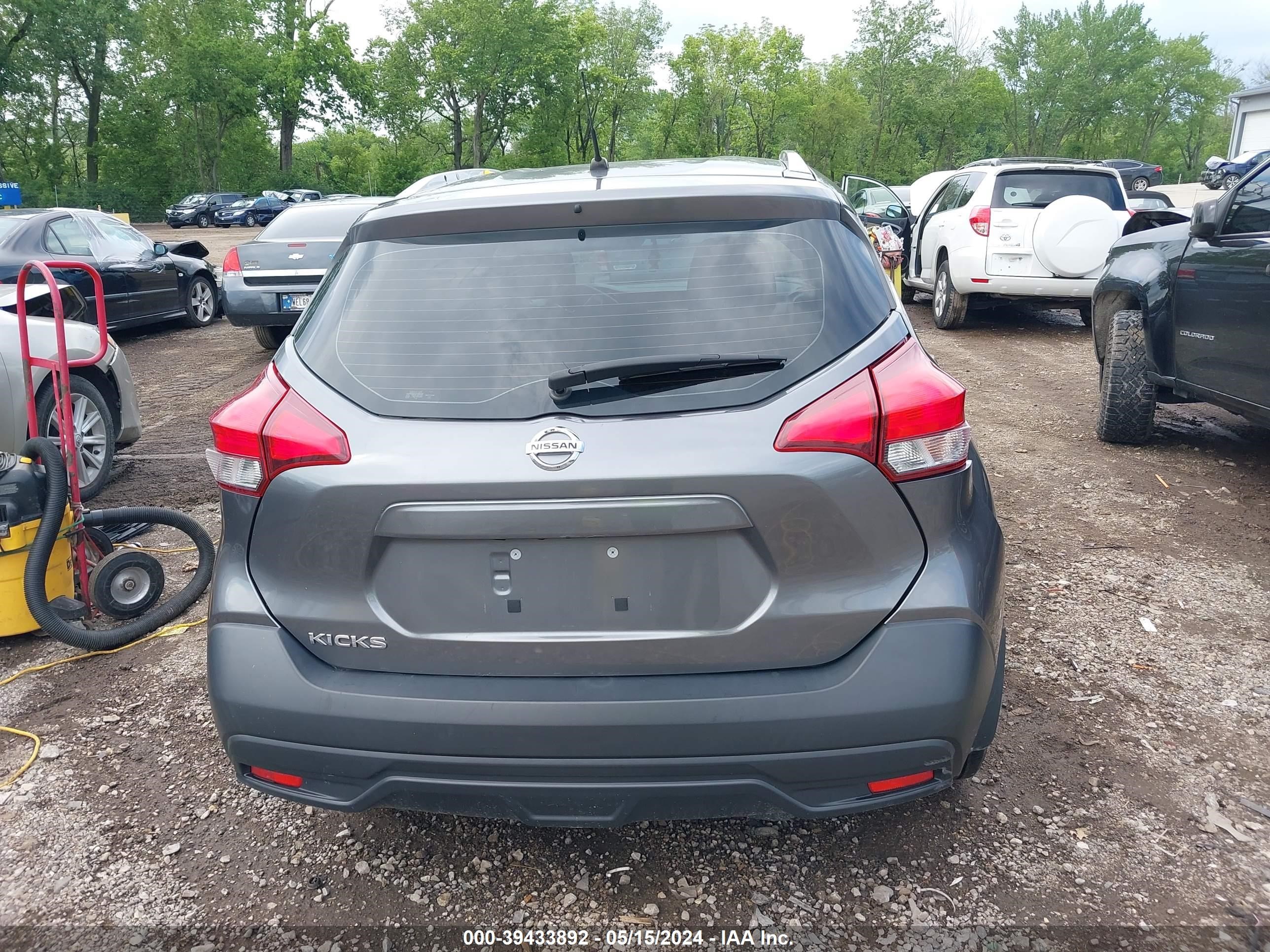 Photo 15 VIN: 3N1CP5CU5JL513210 - NISSAN KICKS 