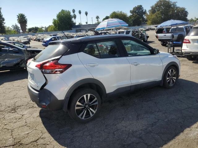 Photo 2 VIN: 3N1CP5CU5JL516253 - NISSAN KICKS S 