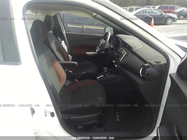 Photo 4 VIN: 3N1CP5CU5JL522294 - NISSAN KICKS 