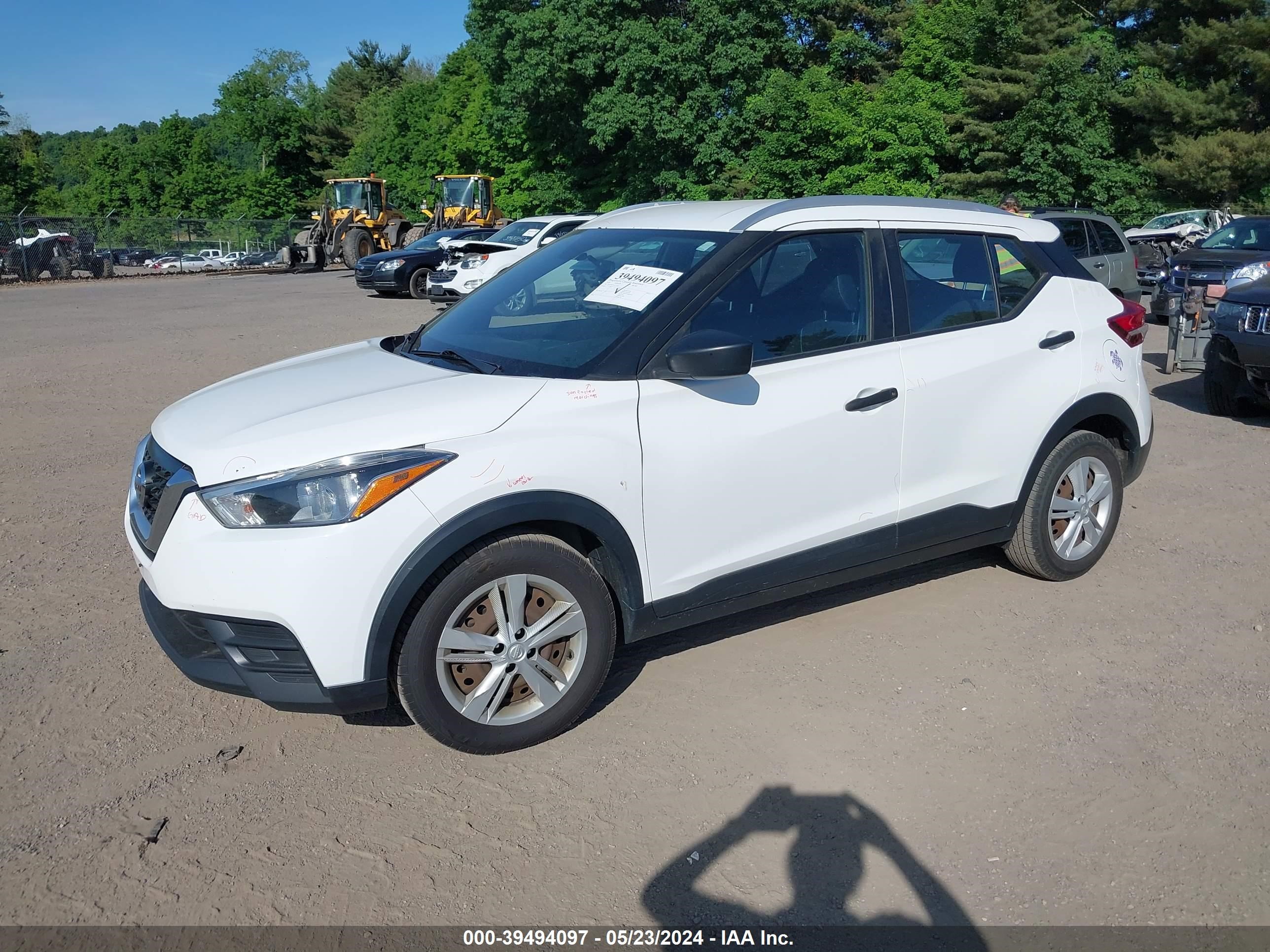 Photo 1 VIN: 3N1CP5CU5JL527303 - NISSAN KICKS 