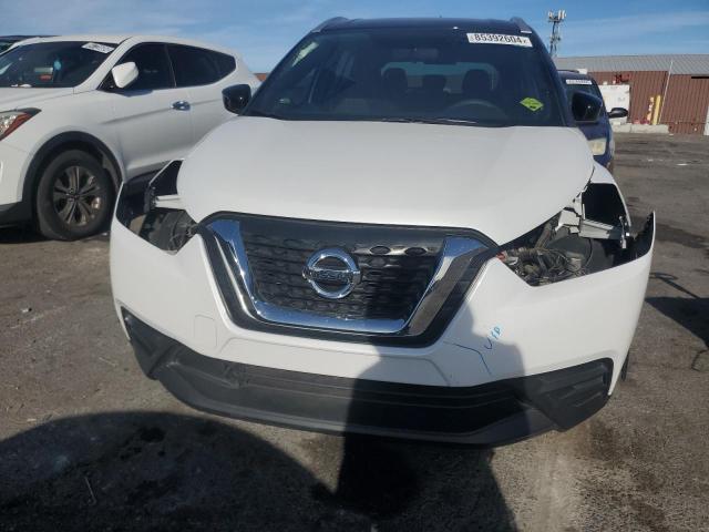 Photo 4 VIN: 3N1CP5CU5JL528371 - NISSAN KICKS S 