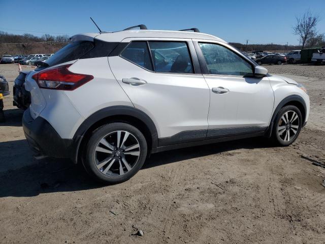 Photo 2 VIN: 3N1CP5CU5JL532324 - NISSAN KICKS S 