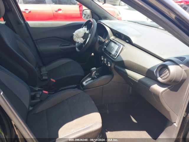 Photo 4 VIN: 3N1CP5CU6JL521669 - NISSAN KICKS 