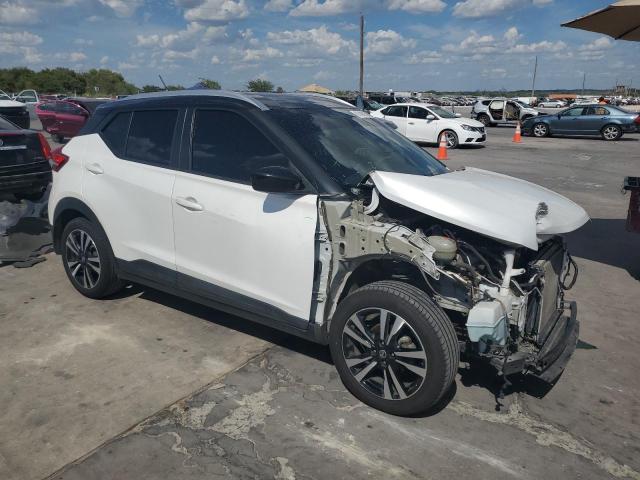 Photo 3 VIN: 3N1CP5CU6JL525138 - NISSAN KICKS S 