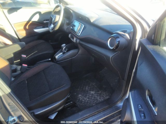 Photo 4 VIN: 3N1CP5CU6JL530064 - NISSAN KICKS 