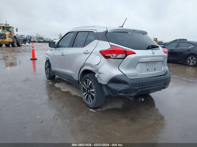 Photo 2 VIN: 3N1CP5CU6JL531697 - NISSAN KICKS 