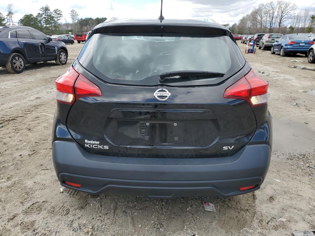 Photo 5 VIN: 3N1CP5CU6JL533160 - NISSAN KICKS 