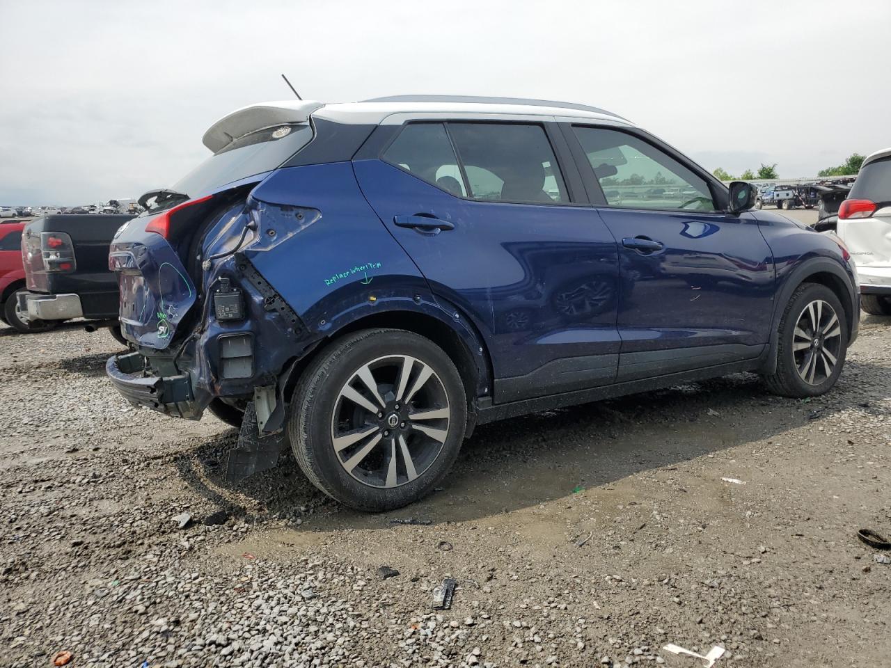 Photo 2 VIN: 3N1CP5CU6JL538777 - NISSAN KICKS 