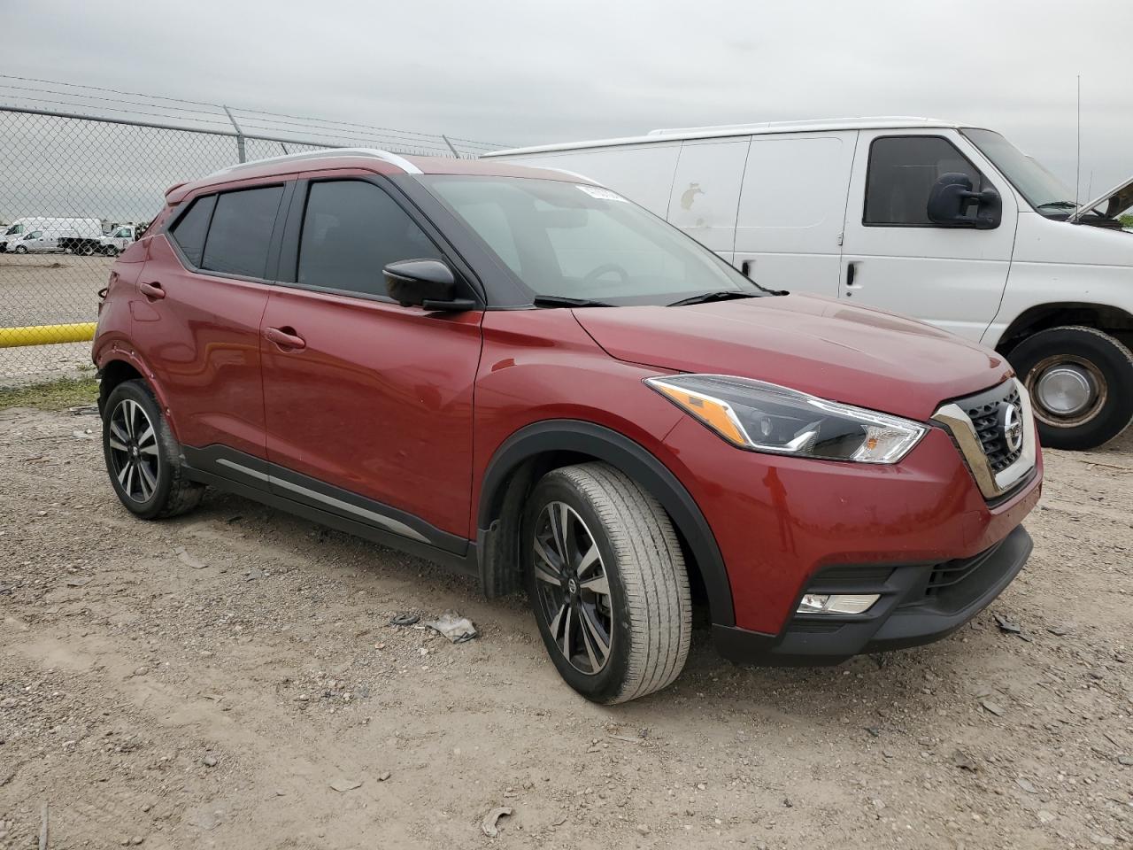 Photo 3 VIN: 3N1CP5CU6KL511371 - NISSAN KICKS 