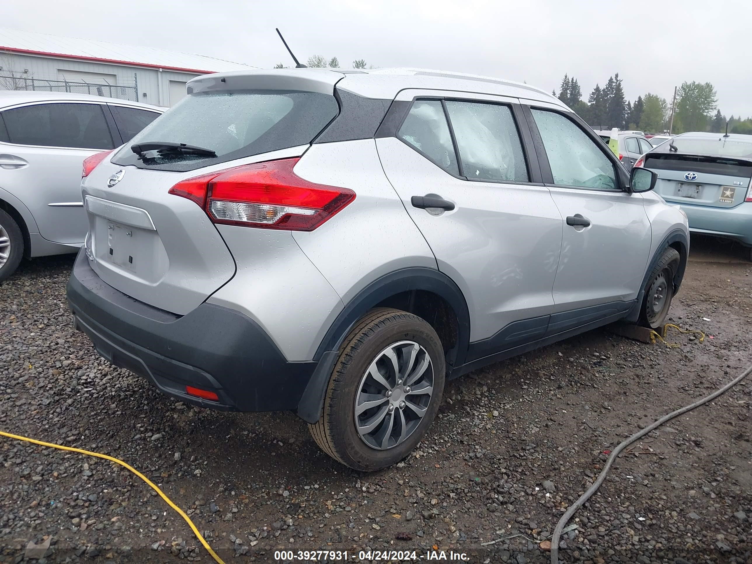 Photo 3 VIN: 3N1CP5CU6KL537890 - NISSAN KICKS 