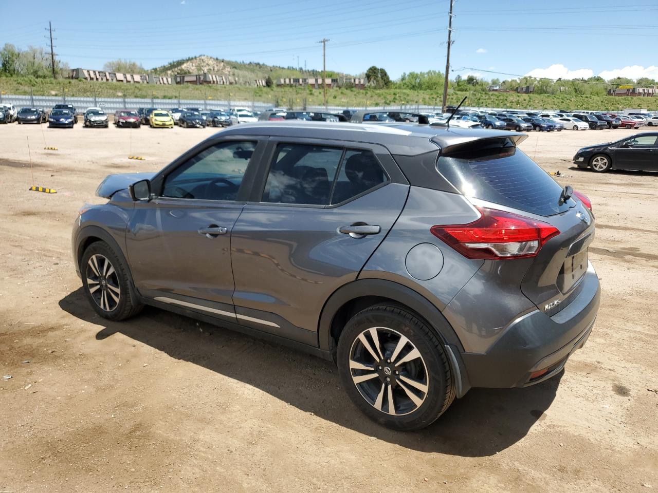 Photo 1 VIN: 3N1CP5CU7JL498760 - NISSAN KICKS 