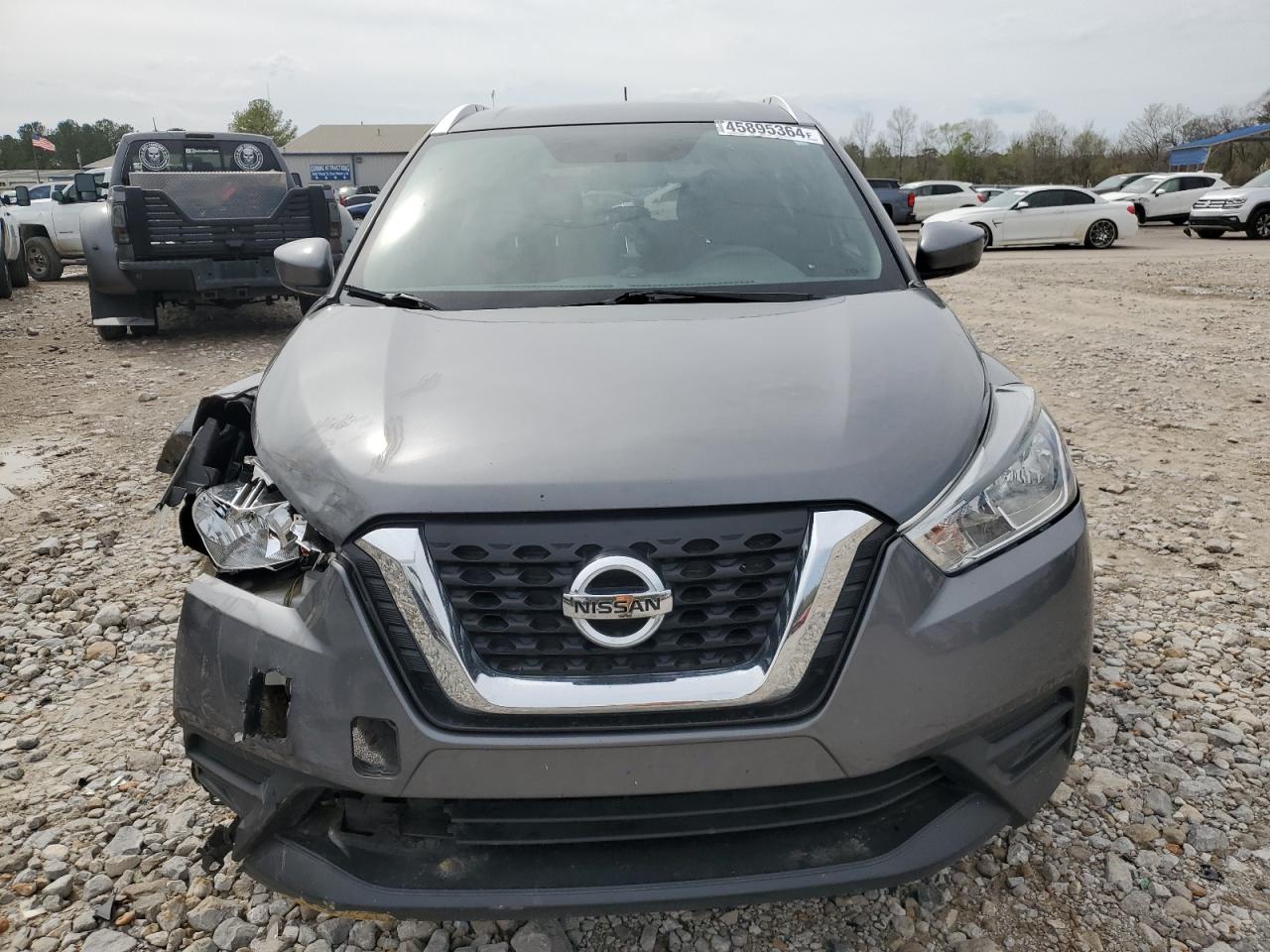 Photo 4 VIN: 3N1CP5CU7JL507344 - NISSAN KICKS 