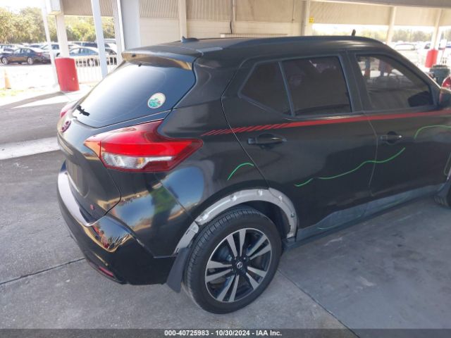 Photo 3 VIN: 3N1CP5CU7JL526461 - NISSAN KICKS 