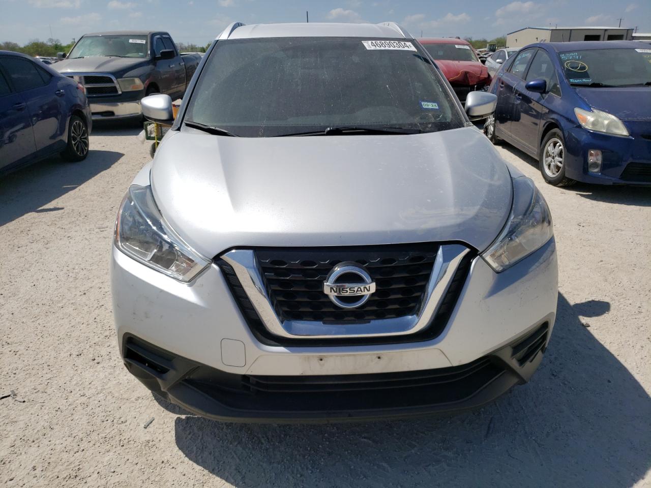 Photo 4 VIN: 3N1CP5CU7JL527156 - NISSAN KICKS 