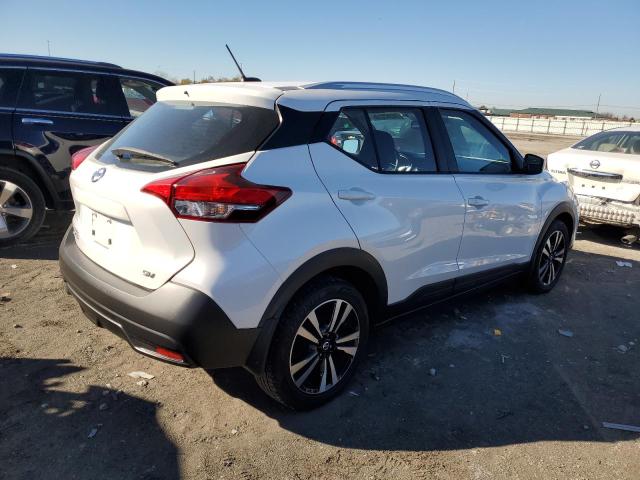 Photo 2 VIN: 3N1CP5CU7JL530557 - NISSAN KICKS 