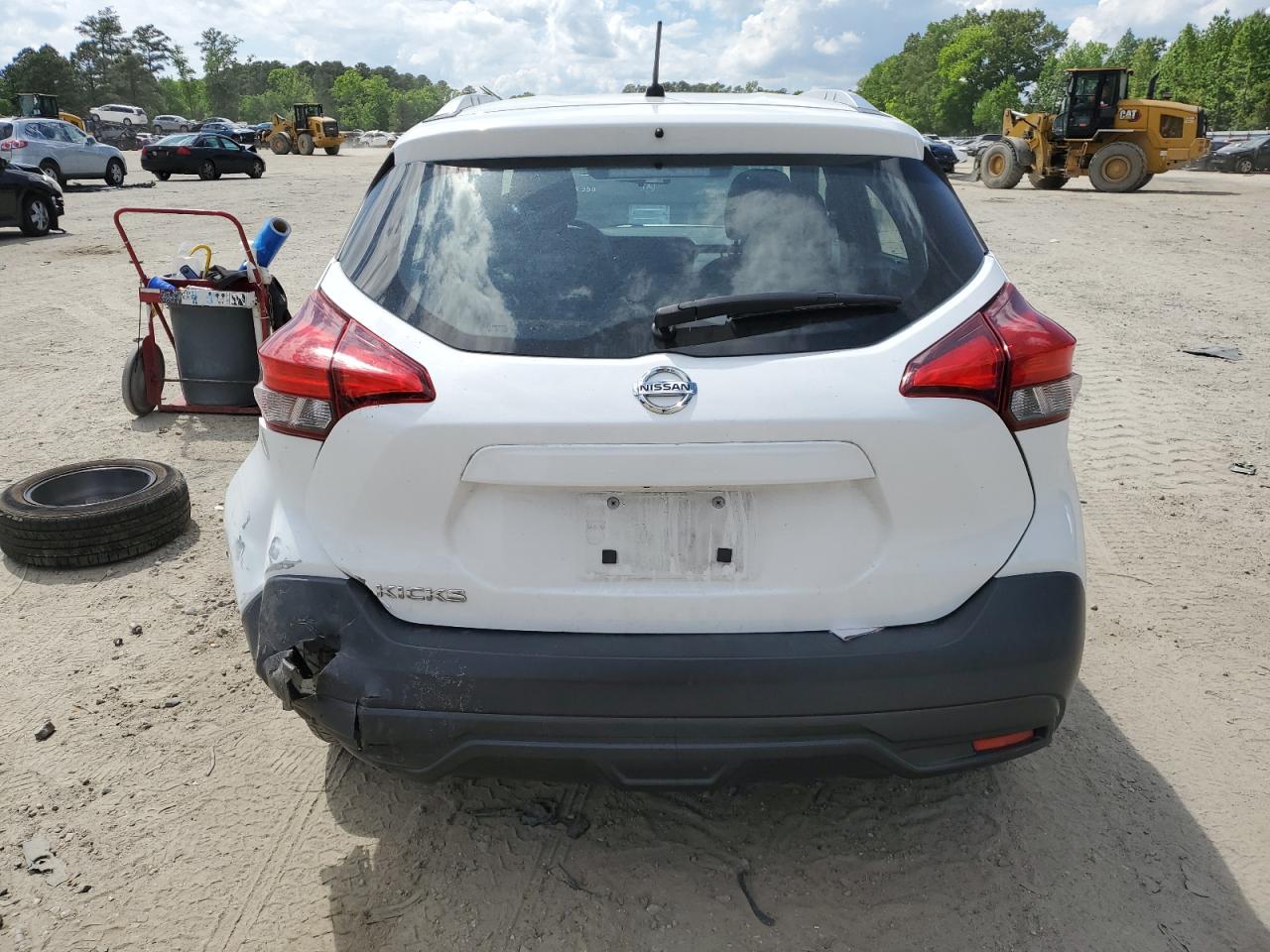 Photo 5 VIN: 3N1CP5CU7JL535533 - NISSAN KICKS 