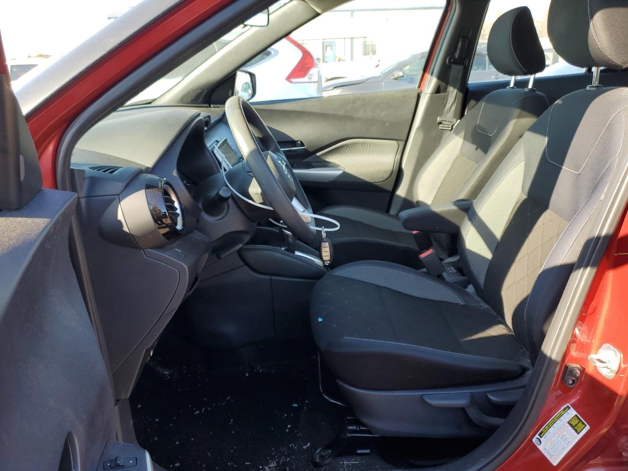 Photo 6 VIN: 3N1CP5CU7JL536018 - NISSAN KICKS 