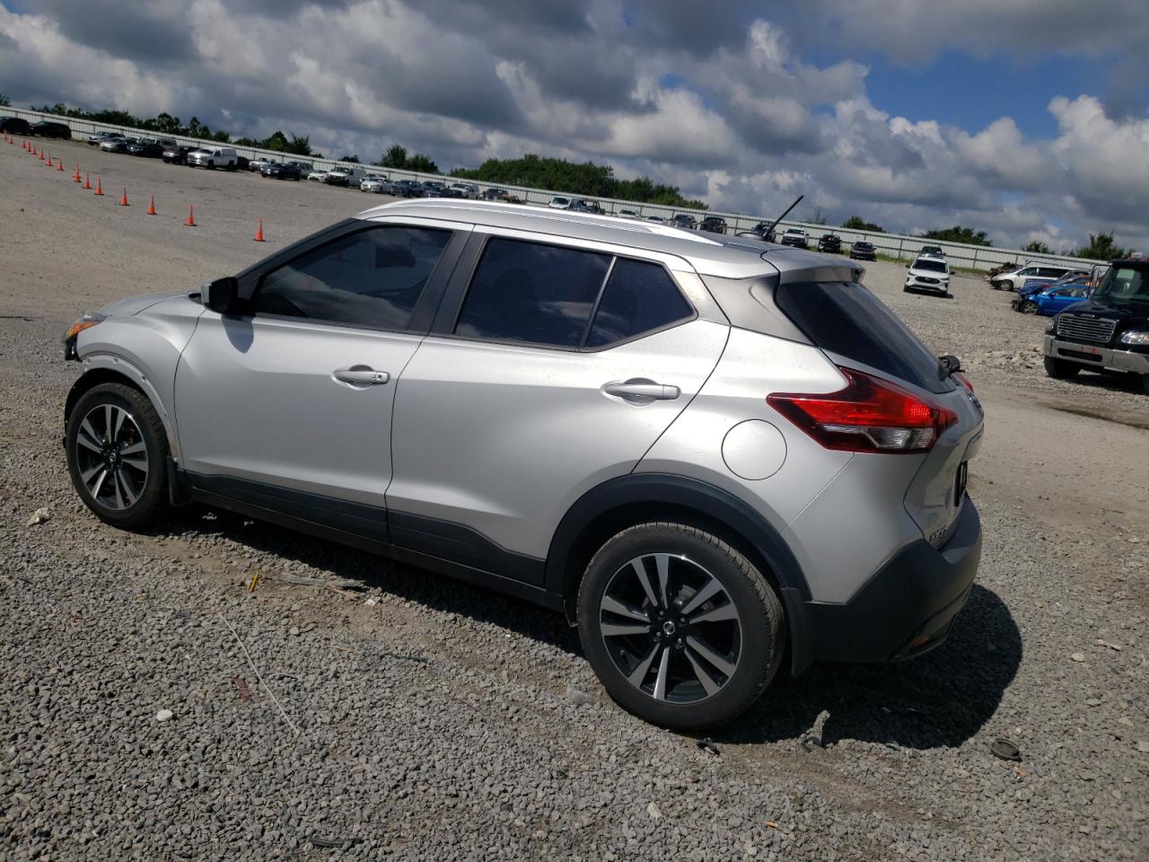 Photo 1 VIN: 3N1CP5CU7JL536388 - NISSAN KICKS 