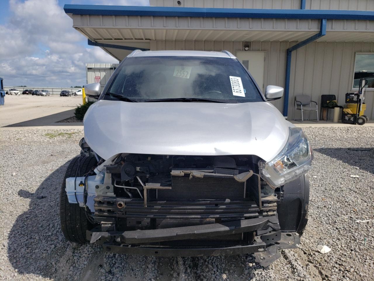 Photo 4 VIN: 3N1CP5CU7JL536388 - NISSAN KICKS 