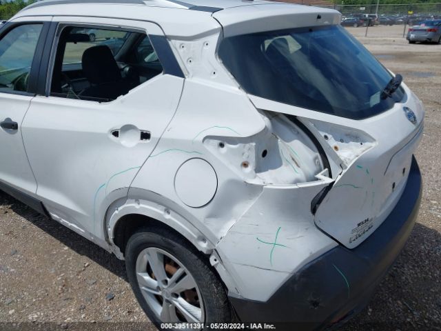 Photo 5 VIN: 3N1CP5CU7JL541820 - NISSAN KICKS 