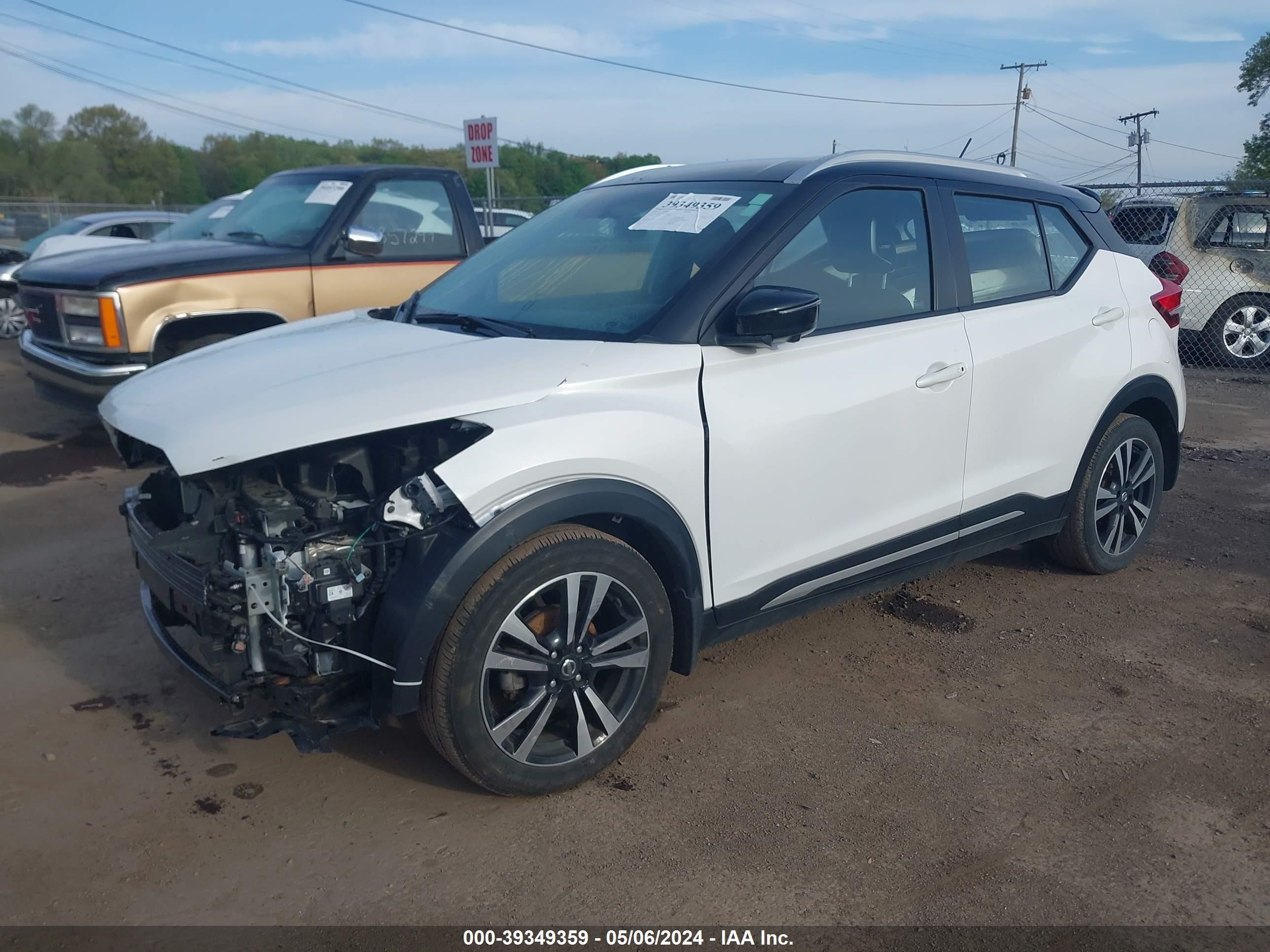 Photo 1 VIN: 3N1CP5CU7KL568159 - NISSAN KICKS 