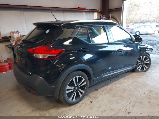 Photo 3 VIN: 3N1CP5CU8JL507739 - NISSAN KICKS 