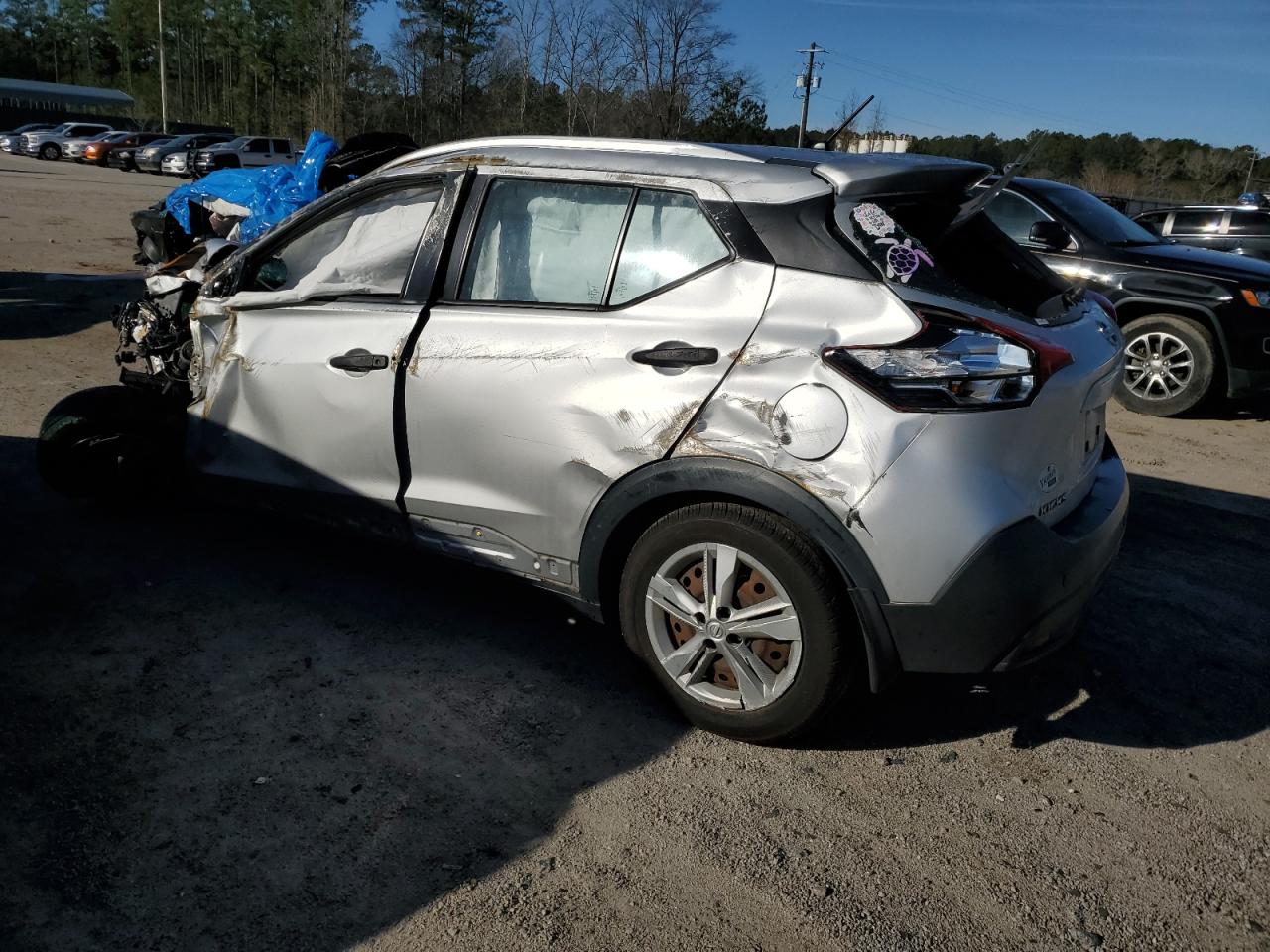 Photo 1 VIN: 3N1CP5CU8JL531488 - NISSAN KICKS 