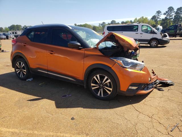 Photo 3 VIN: 3N1CP5CU8JL546072 - NISSAN KICKS 