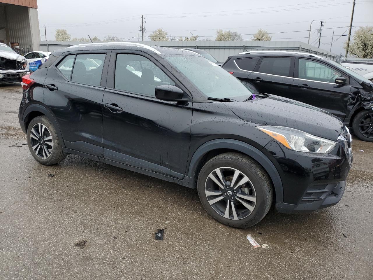 Photo 3 VIN: 3N1CP5CU8KL526759 - NISSAN KICKS 