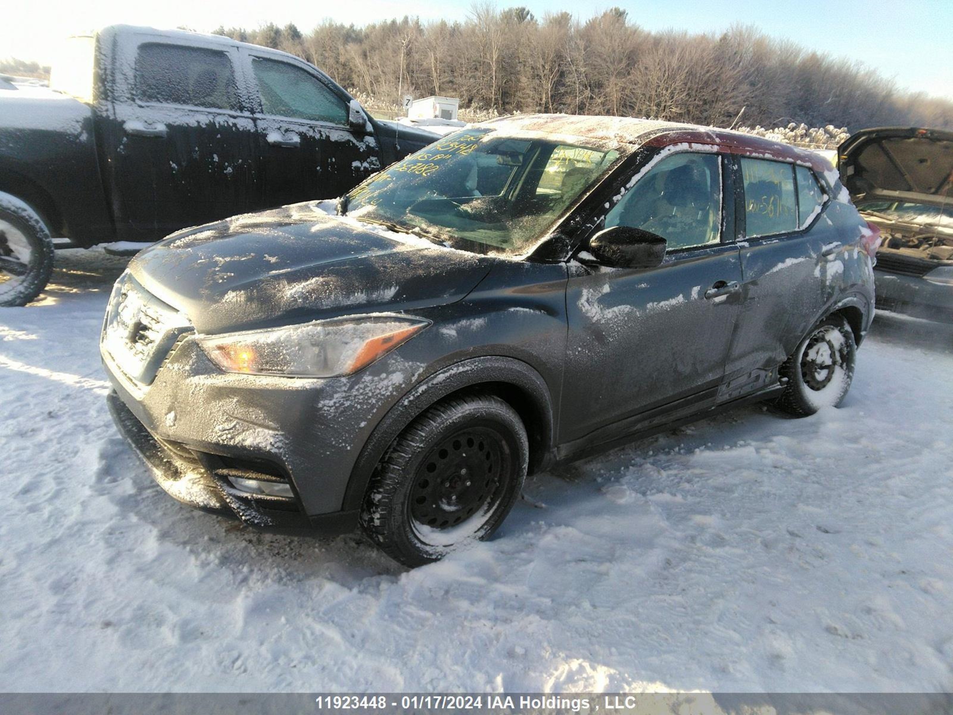 Photo 2 VIN: 3N1CP5CU8KL567182 - NISSAN KICKS 